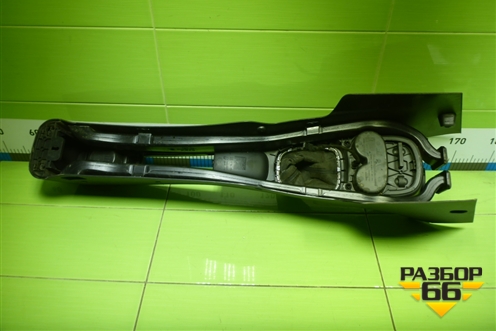 Консоль (13184076) для Opel Corsa D с 2006-2014г (Корса Д)