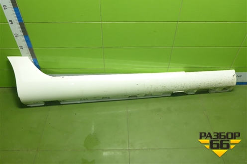 Накладка на порог наружная правая (A1726980254) для Mercedes Benz SLK R172 с 2010-2016г (СЛК)