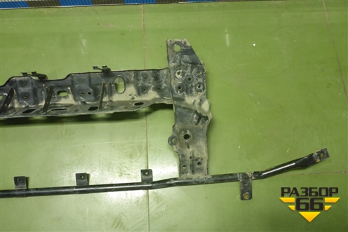 Кронштейн переднего бампера центральный  (8406186-C6200) (8406186C6200) для Dongfeng DFH4180