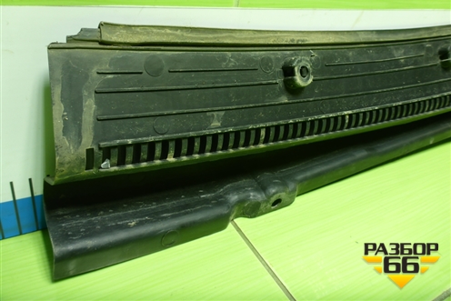 Решетка стеклоочистителей правая (0K2A150785) для Kia Spectra с 2001г (Спектра)