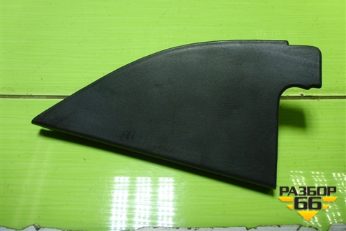 Накладка двери задней правой (уголок) (0K2A168510B) для Kia Spectra с 2001г (Спектра)