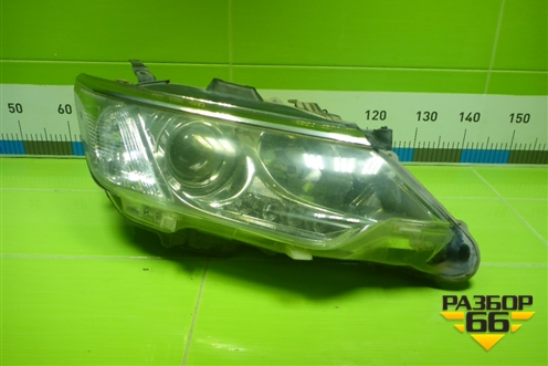 Фара правая (после 2014г галоген) (8113033771) для Toyota Camry V50 с 2011-2018г (Камри)