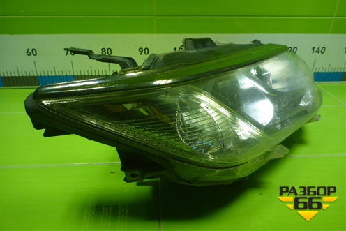 Фара правая (после 2014г галоген) (8113033771) для Toyota Camry V50 с 2011-2018г (Камри)