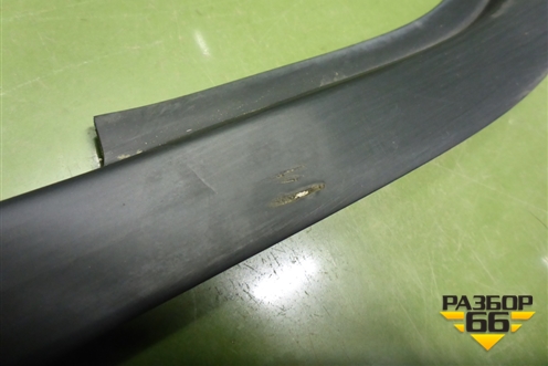 Накладка стекла переднего левого для Hyundai Porter с 1996-2011г (Портер)