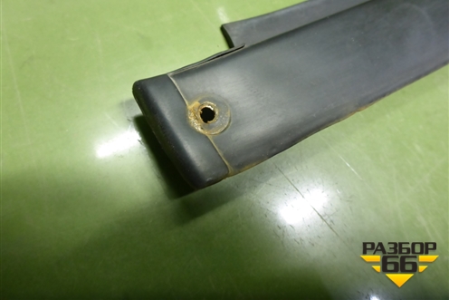 Накладка стекла переднего правого для Hyundai Porter с 1996-2011г (Портер)