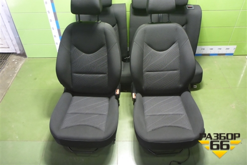 Сиденья комплект (без подогрева без AIR BAG) для Peugeot 408 с 2012г
