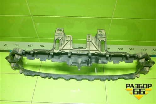 Кронштейн решетки радиатора (8U0853692C) для Audi Q3 с 2011-2018г (Ку 3)