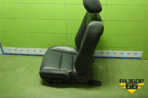 Сиденья комплект (5ти дверный хетчбэк с AIR BAG и подогревом) для Honda Civic 5D с 2005-2011г (Цивик)