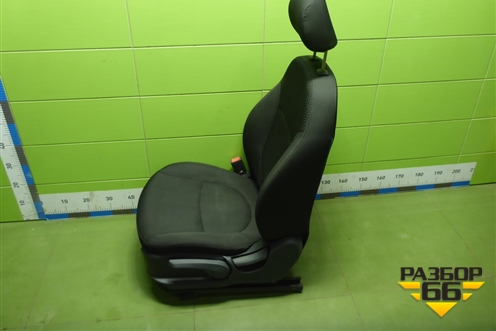 Сиденья комплект (без AIR BAG, с обогревом) для Kia Rio с 2011-2016г (Рио 3)