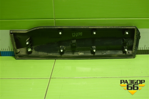 Накладка двери задней левой (после 2023г) (8890342823) для Geely Coolray с 2019-2025г (Кулрей)