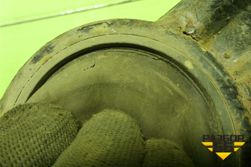 Опора двигателя правая (218102W000) для Hyundai Santa Fe с 2012-2018г (Санта Фе)