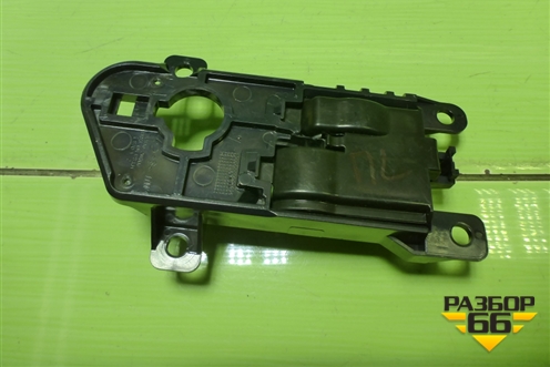 Ручка внутренняя двери передней левой (826102W000) для Hyundai Santa Fe с 2012-2018г (Санта Фе)