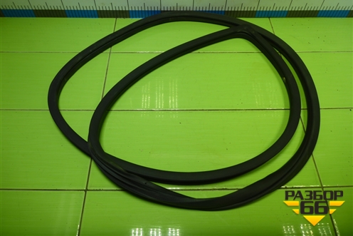 Уплотнитель двери задней правой для Hyundai Santa Fe с 2012-2018г (Санта Фе)