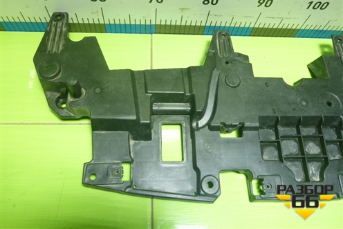 Кронштейн решетки радиатора (5509020XKZ0YA) для Haval M6 с 2021г (М6)