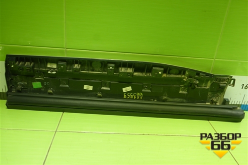 Накладка двери задней правой (8889688754) для Geely Monjaro с 2021г (Монджаро)