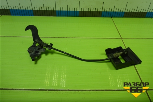 Замок капота (ответная часть) (811402W000) для Hyundai Santa Fe с 2012-2018г (Санта Фе)