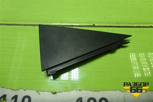 Накладка двери задней левой уголок (838304X000) для Kia Rio с 2011-2016г (Рио 3)