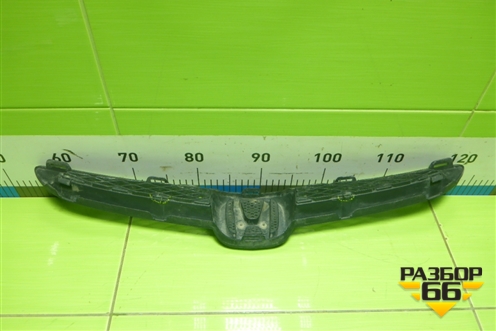 Решетка радиатора (71120SAA00) для Honda FIT (GD) c 2001-2007г (Фит)