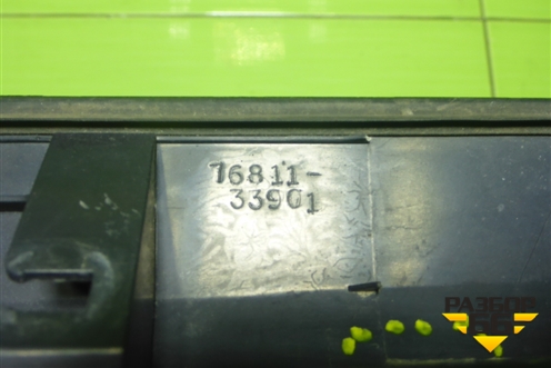 Накладка крышки багажника (7681133901) для Toyota Camry V40 с 2006-2011г (Камри)