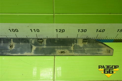 Накладка двери передней левой (75734YK010) для Toyota Rav-4 с 2018г (Рав 4)