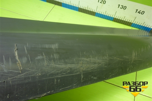 Накладка двери передней левой (4L0853959) для Audi Q7 c 2005-2015г (Ку 7)