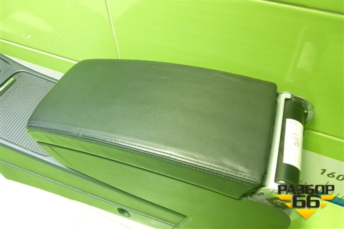 Подлокотник (3C0864207) для Volkswagen Passat (B6) с 2005-2010г (Пассат Б6)