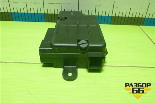 Блок предохранителей (3С0937548) для Volkswagen Passat (B6) с 2005-2010г (Пассат Б6)