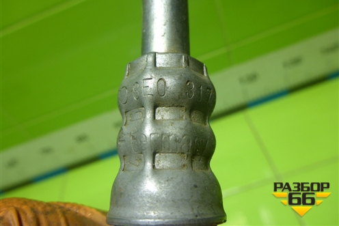 Трубка охлаждения КПП (8E0317825) для Audi A4 (В6) с 2000-2006г (А4)