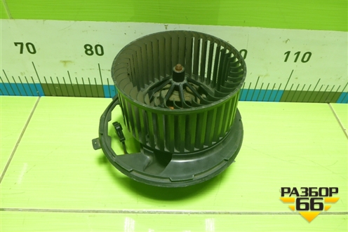 Моторчик отопителя (правый руль) (1K2820015G) для Volkswagen Passat (В7) с 2011-2014г (Пассат Б7)