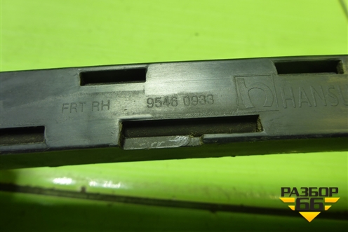 Направляющая стекла (передней правой двери) (95460932) для Chevrolet Aveo (Т300) с 2011г (Авео Т300)