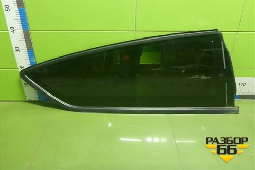 Стекло глухое правое (3-х дверный кузов) для Citroen C4 с 2005-2011г (С4)