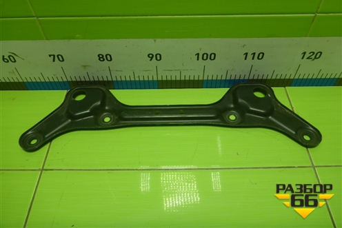 Кронштейн подрамника (2046280011) для Mercedes Benz E-Klass C207 (купе) с 2009г (Е Купе)