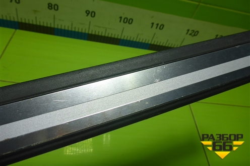 Накладка порога внутренняя переднего правого (в проём S-line 5ти дверный кузов) (8T8853374) для Audi A5/S5 с 2007-2016г (А5/С5)