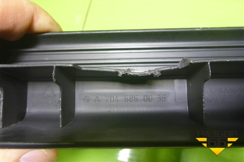 Накладка порога внутренняя переднего правого (A2046860036) для Mercedes Benz C-Klass W204 с 2007-2014г (Ц)