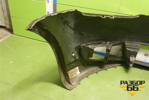 Бампер передний (1T0807221) для Volkswagen Touran с 2010-2016г (Тоуран)