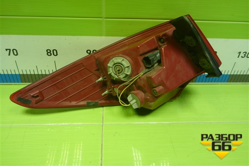 Фонарь задний наружный правый (до 2015г) (924022W130) для Hyundai Santa Fe с 2012-2018г (Санта Фе)