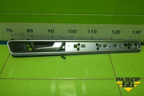 Ручка внутренняя двери задней правой (7P6839114) для Volkswagen Touareg c 2002-2010г (Туарег)