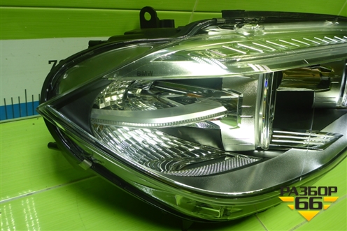 Фара правая (ксенон с блоками и лампой) (63117317102) для BMW X5 F15 с 2013г (Х5 Ф15)