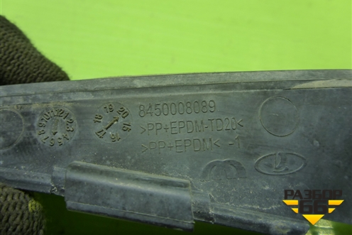 Молдинг лобового стекла левый (нижний) (8450008089) для VAZ Vesta/Веста с 2015г