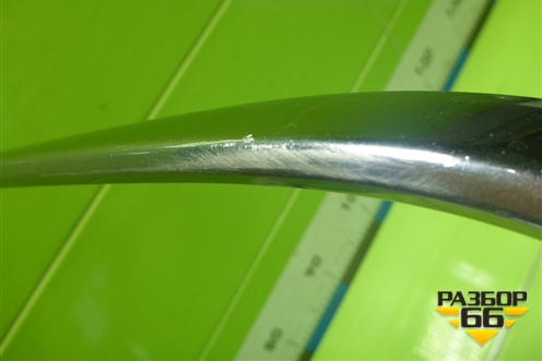 Накладка на решетку переднего бампера левая (5271306240) для Toyota Camry V70 с 2017г (Камри)