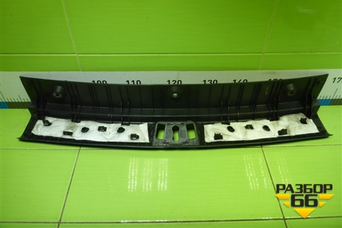 Обшивка багажника на заднюю панель (857712Y000) для Hyundai ix 35 с 2010г (Ай икс 35)