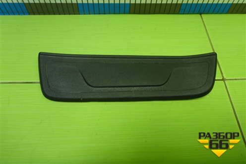 Накладка порога внутренняя заднего правого (в проём) (858892Y000) для Hyundai ix 35 с 2010г (Ай икс 35)