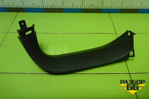 Обшивка двери багажника (правая) (817412Y000) для Hyundai ix 35 с 2010г (Ай икс 35)