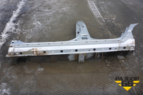 Порог со стойкой левый для Hyundai ix 35 с 2010г (Ай икс 35)