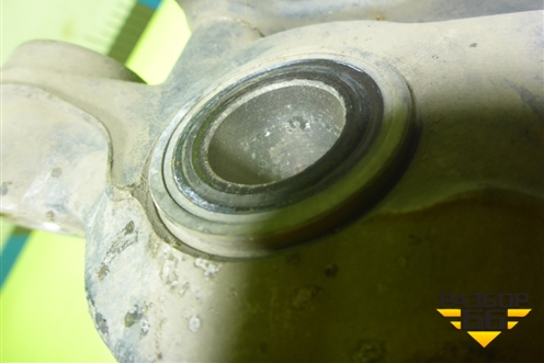 Кулак поворотный передний левый (3C0407257F) для Volkswagen Passat (В7) с 2011-2014г (Пассат Б7)