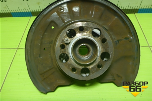 Кулак задний левый для Mercedes Benz C-Klass W204 с 2007-2014г (Ц)