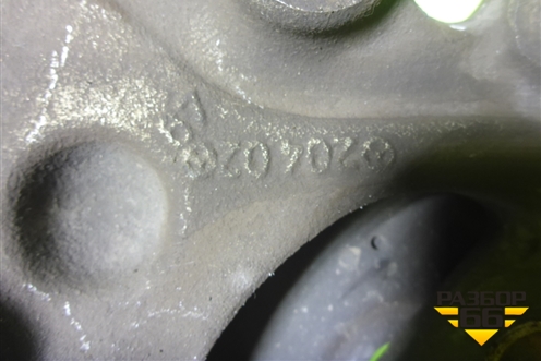 Кулак поворотный передний правый для Mercedes Benz E-Klass C207 (купе) с 2009г (Е Купе)