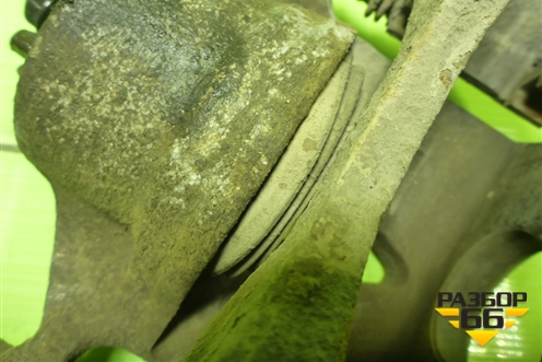 Суппорт передний правый для Hyundai ix 35 с 2010г (Ай икс 35)