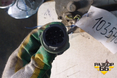 Моторчик стеклоочистителя передний (20442878) для Volvo TRUCK FH с 2002-2008г (ФШ)