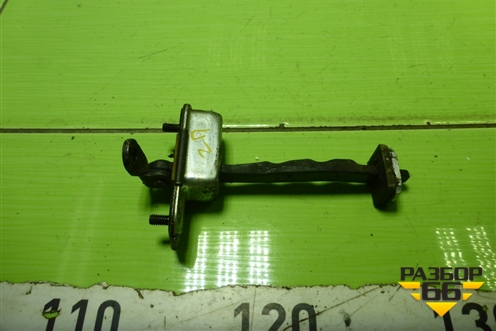 Ограничитель двери задней правой для Hyundai ix 35 с 2010г (Ай икс 35)